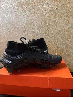 Brand New Nike Mercurial Air Zoom Cleat! Women 9, Men 7.5